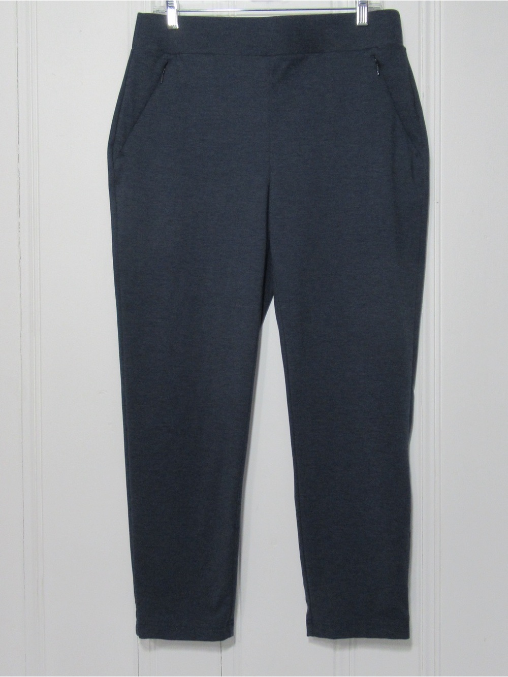 Chico’s Zenergy Cloud Tapered Ankle Pants Size 1R